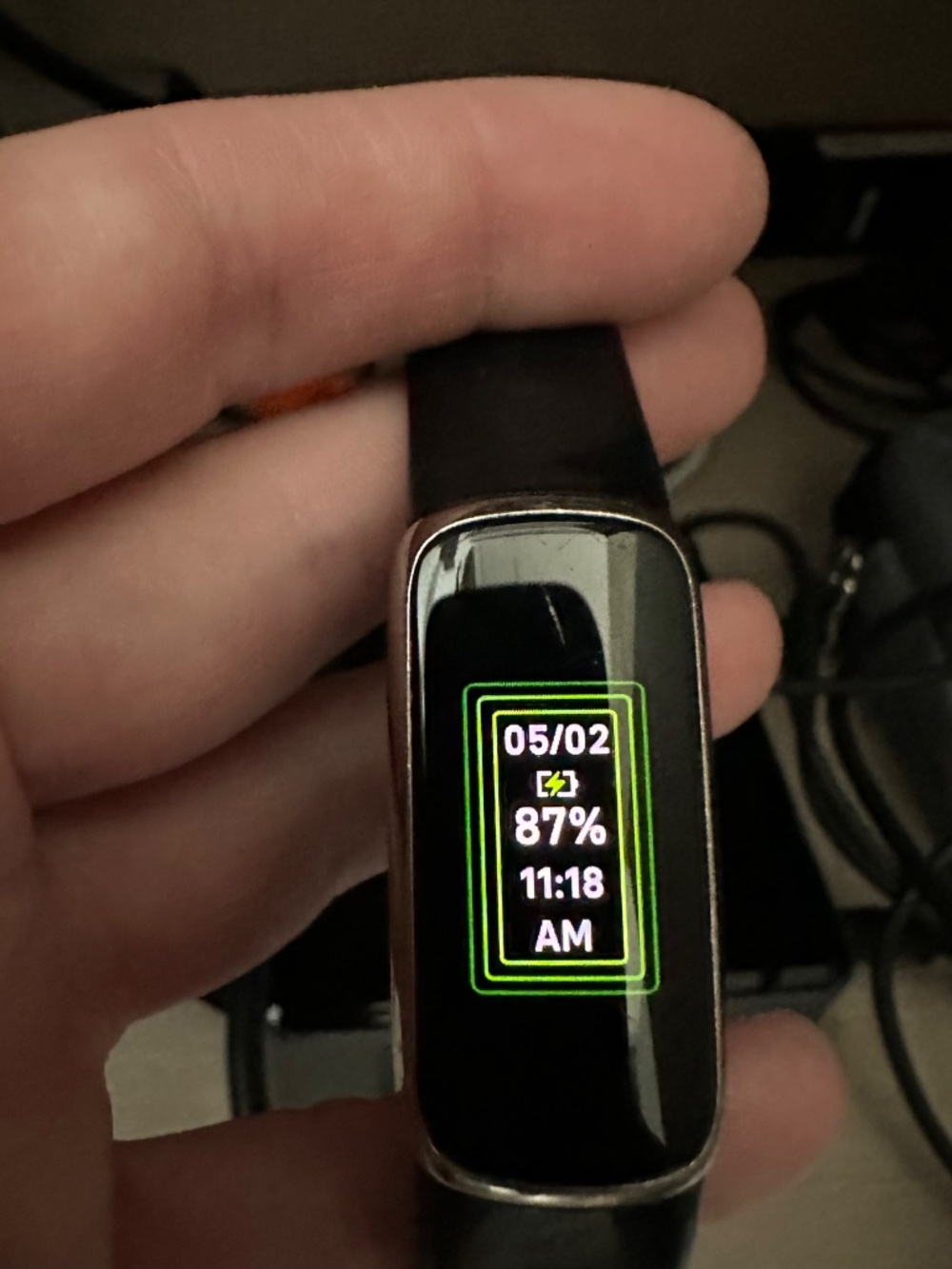 Fitbit Luxe Fitness & Wellness Tracker w. Stress Management, Sleep Tracking - Picture 3 of 8